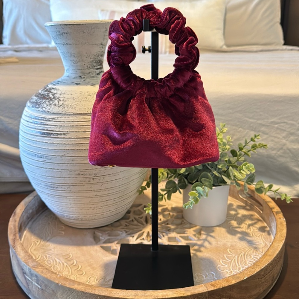 House of Harlow 1960 Velvet handbag *holidays*